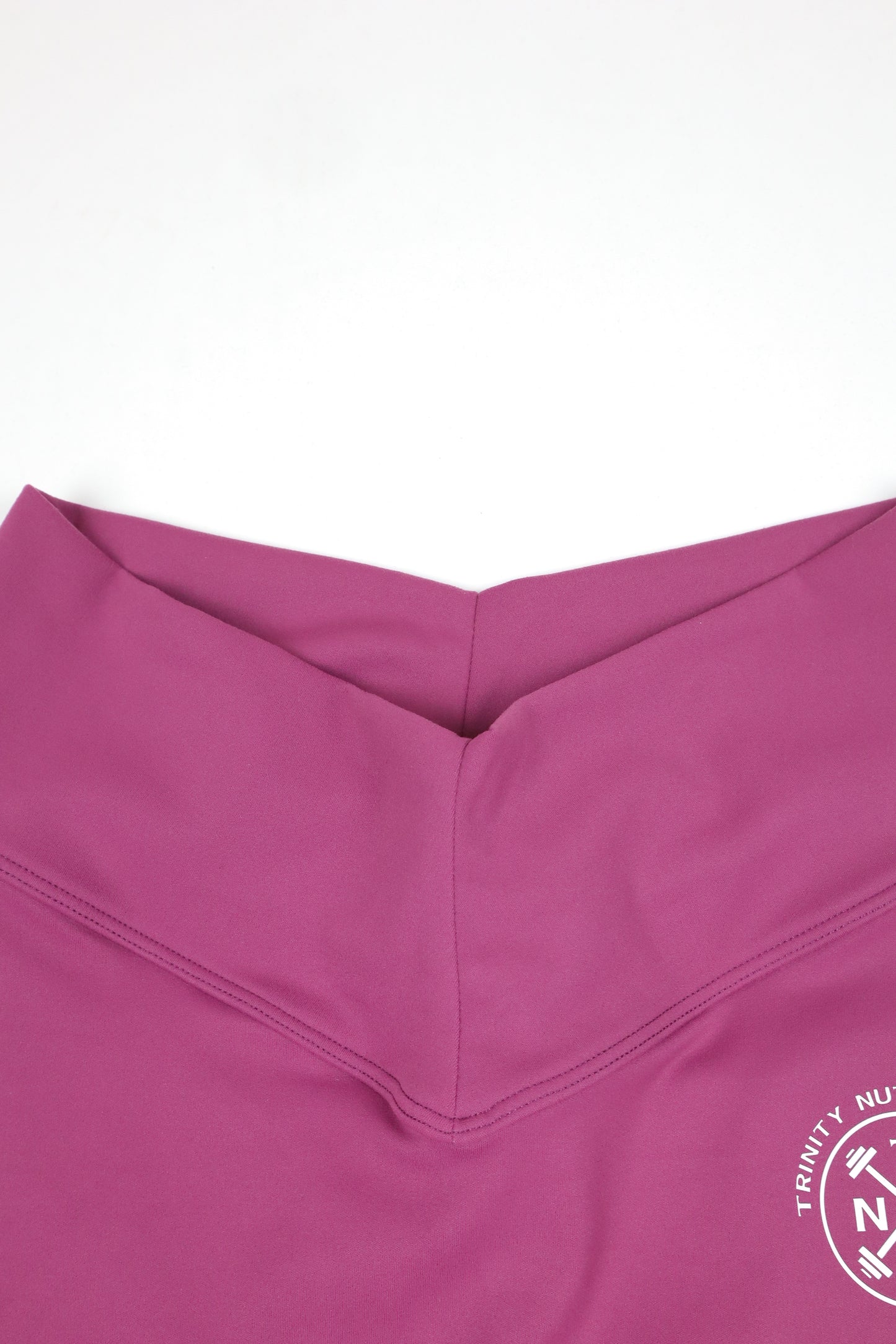 V-waist and scrunch butt shorts for gym